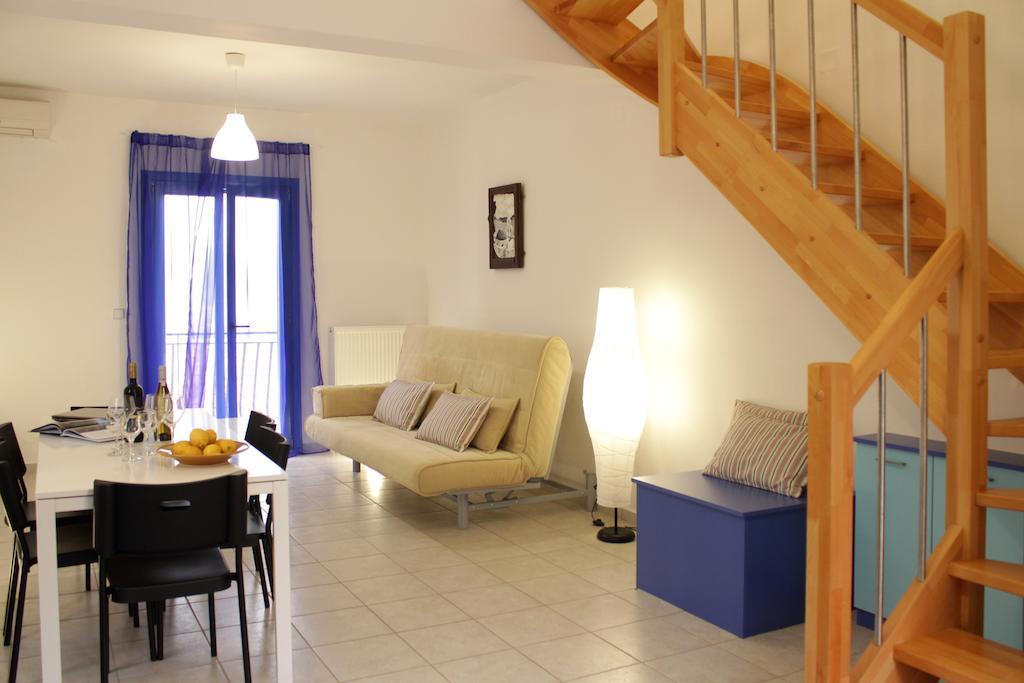 Ithaca'S Poem Apartments バティ 部屋 写真